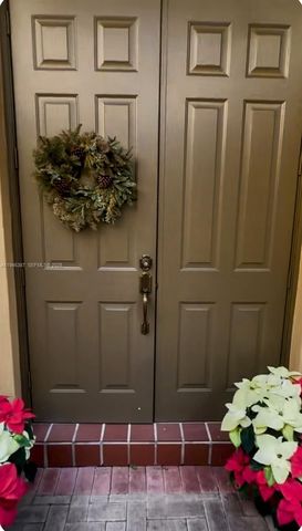 535 SW 146th Ter 3-8, Pembroke Pines, FL 33027