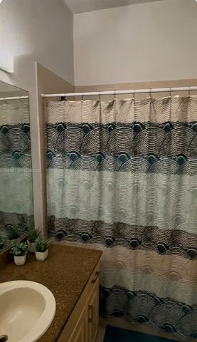 535 SW 146th Ter 3-8, Pembroke Pines, FL 33027