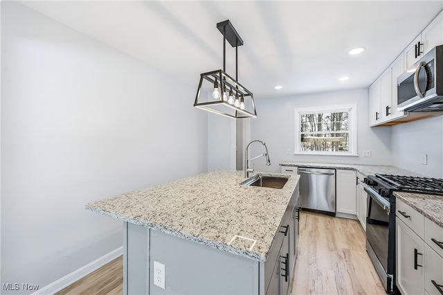 1960 Oak Street, Salem, OH 44460