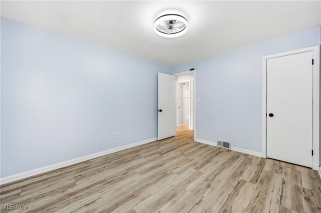 1960 Oak Street, Salem, OH 44460