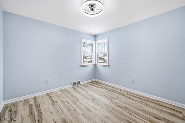 1960 Oak Street, Salem, OH 44460