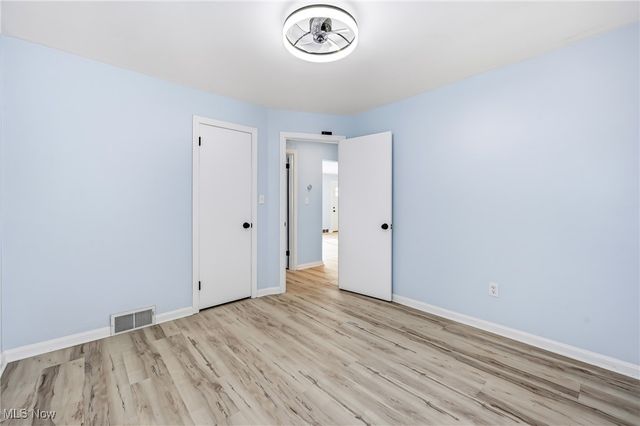 1960 Oak Street, Salem, OH 44460