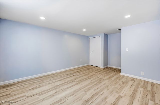 1960 Oak Street, Salem, OH 44460