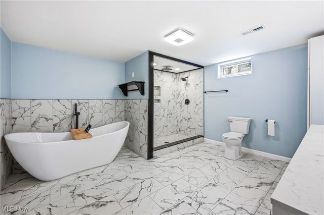 1960 Oak Street, Salem, OH 44460