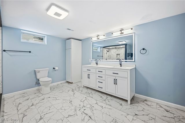 1960 Oak Street, Salem, OH 44460