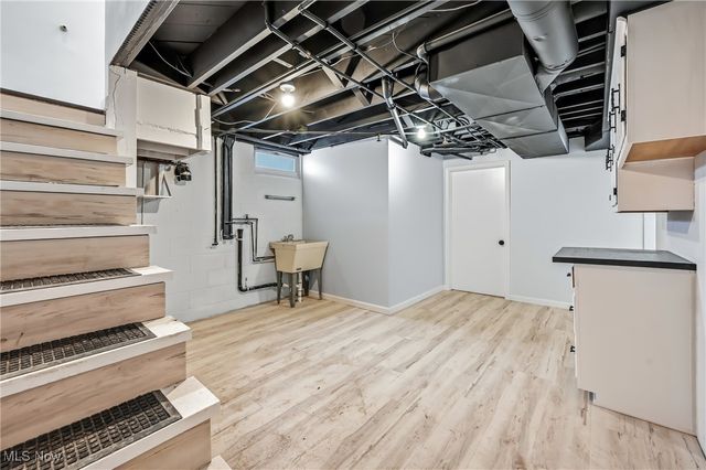 1960 Oak Street, Salem, OH 44460