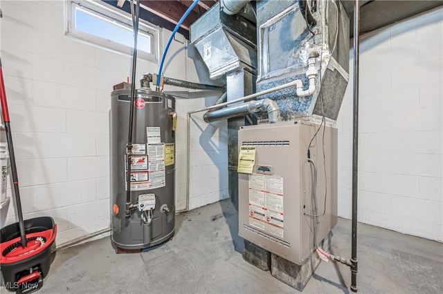 1960 Oak Street, Salem, OH 44460