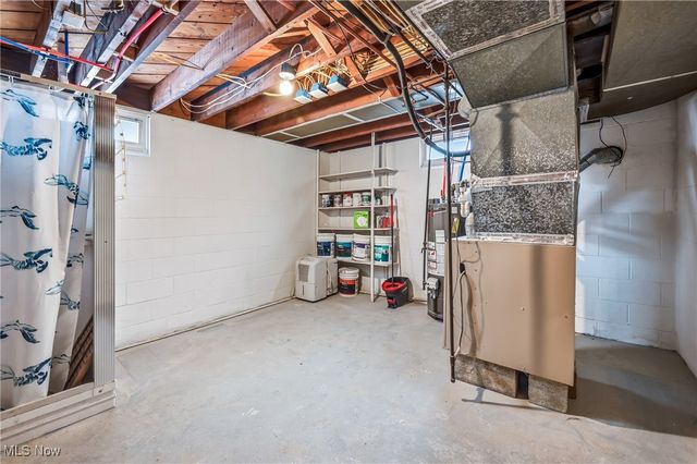 1960 Oak Street, Salem, OH 44460