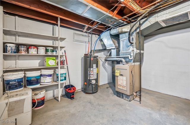 1960 Oak Street, Salem, OH 44460