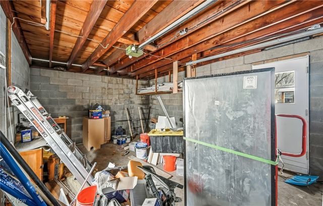 1960 Oak Street, Salem, OH 44460