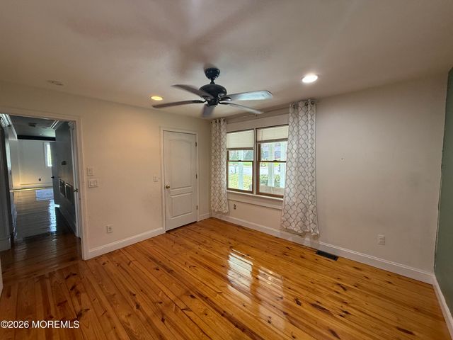 605 Farrelly Avenue, Bayville, NJ 08721