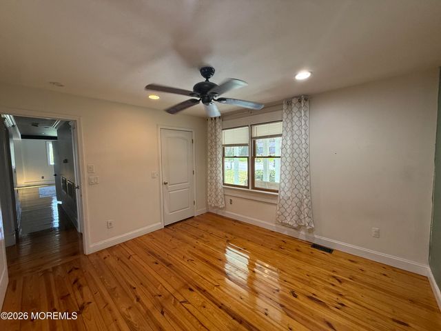 605 Farrelly Avenue, Bayville, NJ 08721