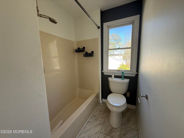 605 Farrelly Avenue, Bayville, NJ 08721