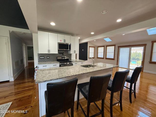 605 Farrelly Avenue, Bayville, NJ 08721