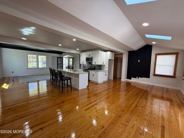 605 Farrelly Avenue, Bayville, NJ 08721