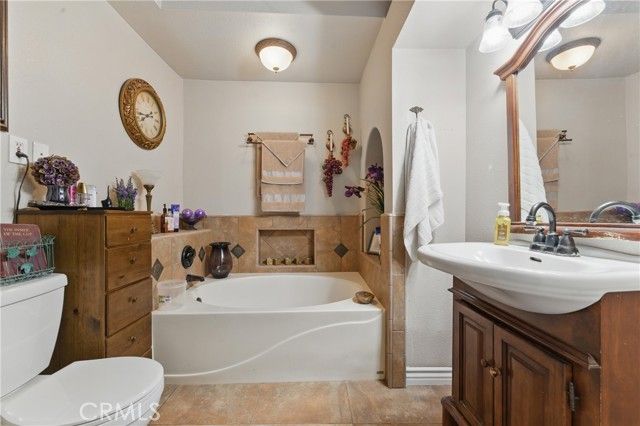 20130 Monte Vista Road, Apple Valley, CA 92308