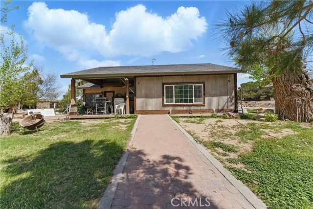 20130 Monte Vista Road, Apple Valley, CA 92308