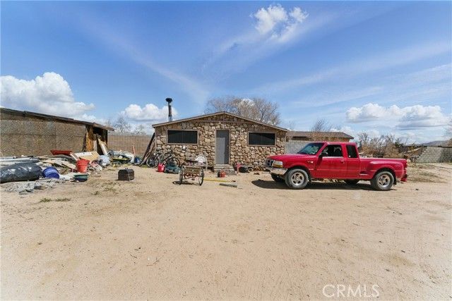 20130 Monte Vista Road, Apple Valley, CA 92308