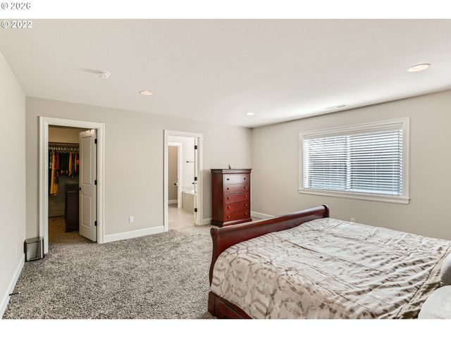7890 Nw CROSSVINE St, Portland, OR 97229