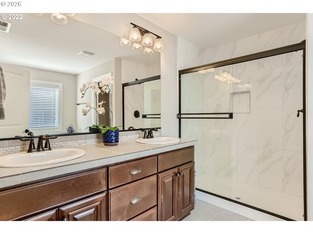 7890 Nw CROSSVINE St, Portland, OR 97229