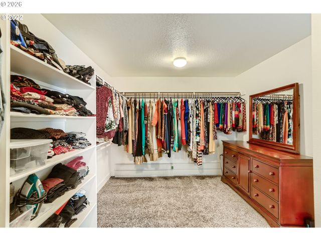7890 Nw CROSSVINE St, Portland, OR 97229