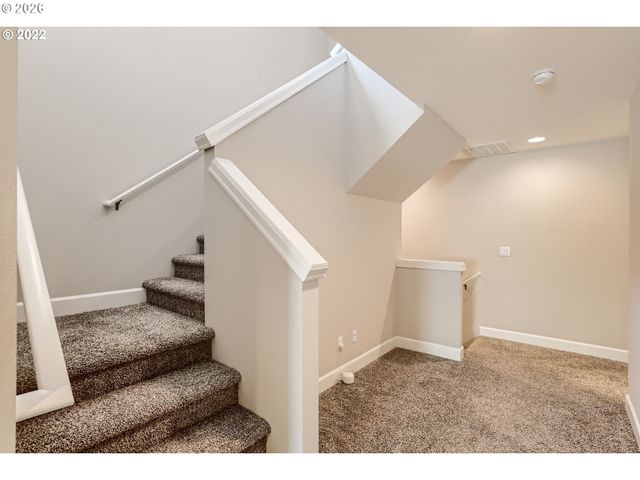 7890 Nw CROSSVINE St, Portland, OR 97229