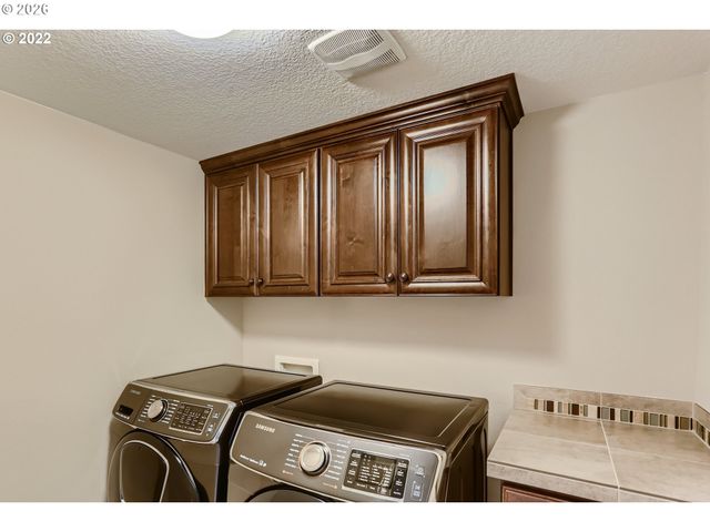 7890 Nw CROSSVINE St, Portland, OR 97229