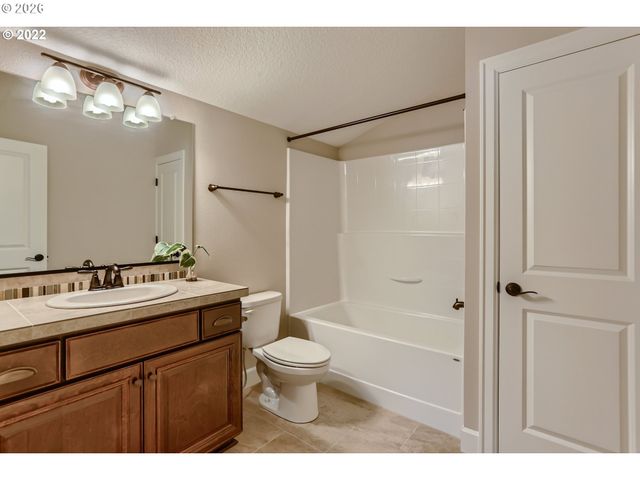 7890 Nw CROSSVINE St, Portland, OR 97229