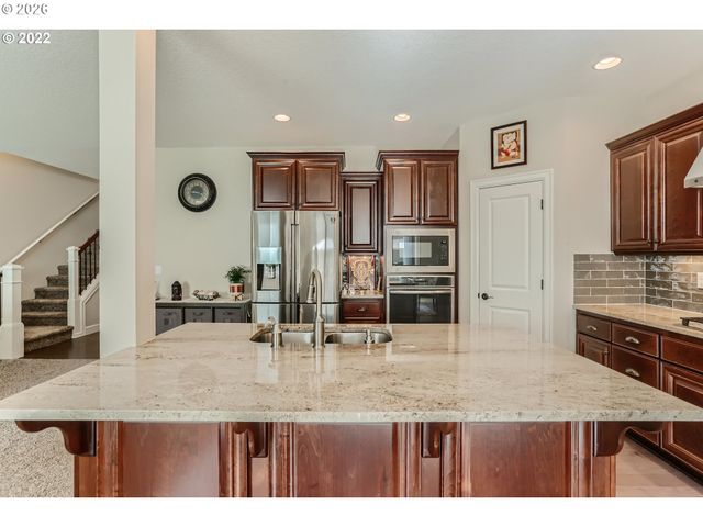 7890 Nw CROSSVINE St, Portland, OR 97229