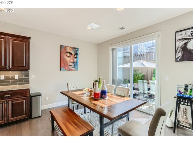 7890 Nw CROSSVINE St, Portland, OR 97229