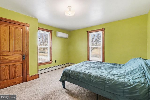 346 S S PARK AVENUE, Mercersburg, PA 17236