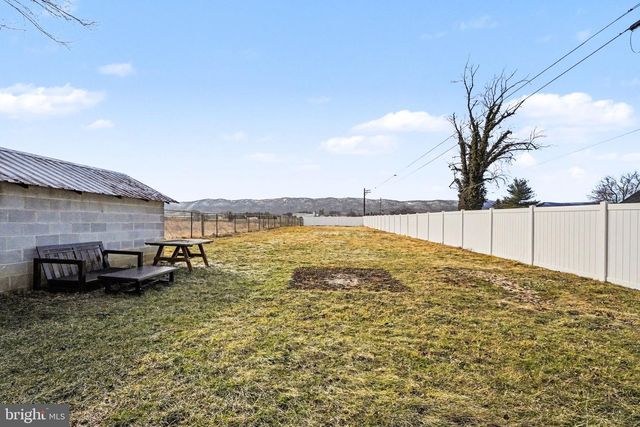 346 S S PARK AVENUE, Mercersburg, PA 17236