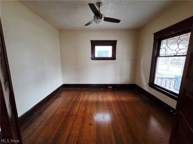 3421 Mapledale Avenue, Cleveland, OH 44109