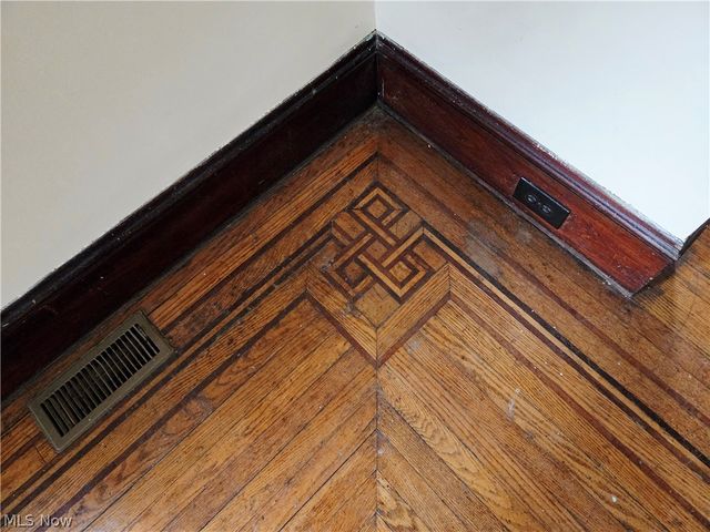 3421 Mapledale Avenue, Cleveland, OH 44109