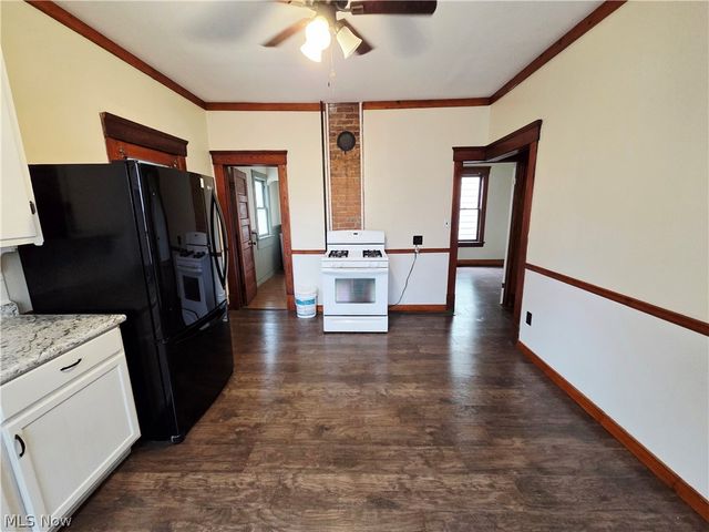 3421 Mapledale Avenue, Cleveland, OH 44109