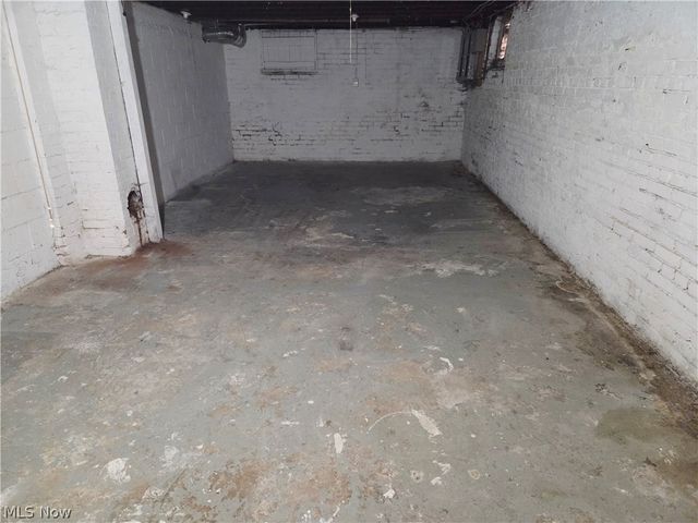 3421 Mapledale Avenue, Cleveland, OH 44109