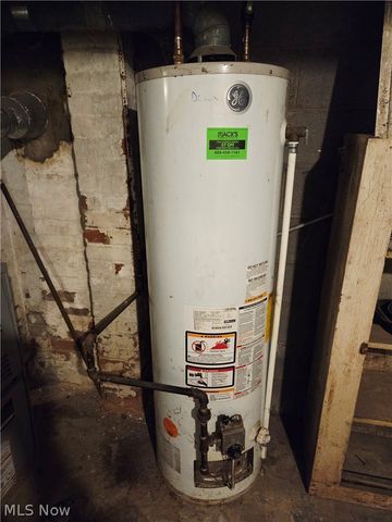 3421 Mapledale Avenue, Cleveland, OH 44109