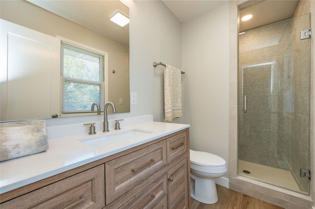 401 39th Street, West Des Moines, IA 50265