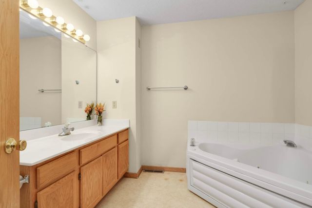 9249 Troon Court, Woodbury, MN 55125