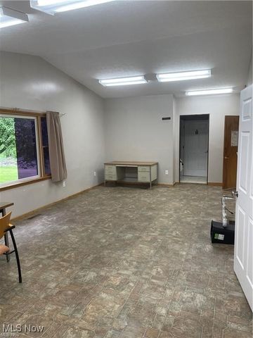 2470 Massillon Road, Akron, OH 44312