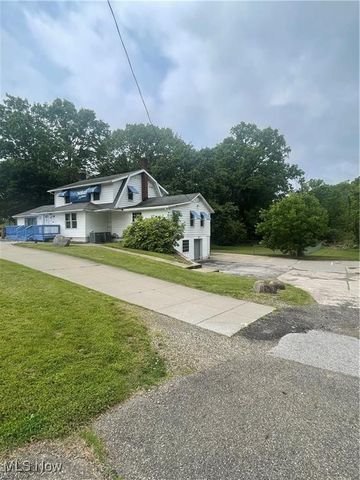 2470 Massillon Road, Akron, OH 44312
