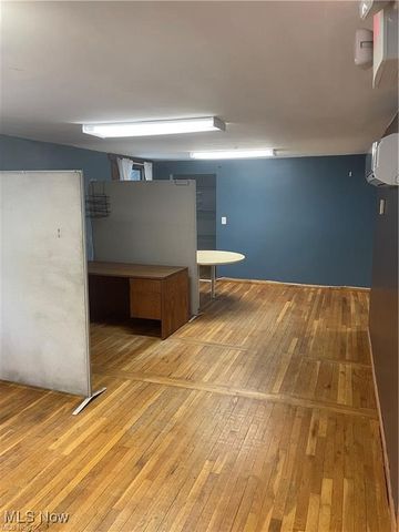 2470 Massillon Road, Akron, OH 44312