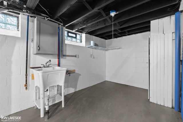 12908 Riverview Street, Detroit, MI 48223