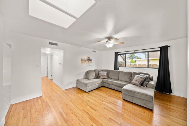 716 King Ave, Yuba City, CA 95991