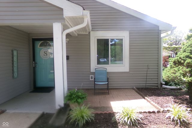 2813 Country Estates Drive, Indianapolis, IN 46227