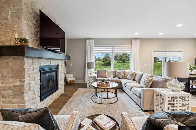 12651 sherman Plaza, Omaha, NE 68138