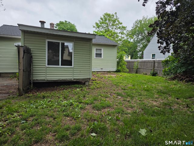 60 Charles Street, Meriden, CT 06451