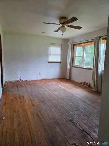 60 Charles Street, Meriden, CT 06451