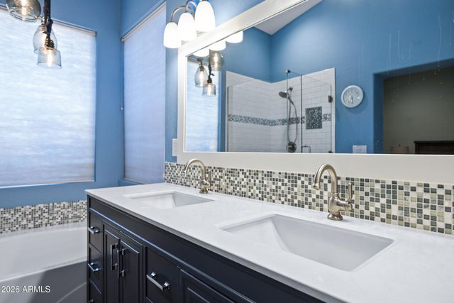 3810 N RED SKY Circle, Mesa, AZ 85207