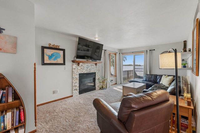 W10285 Shorecrest DRIVE, Fox Lake, WI 53933